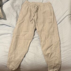 TNA Cozy Fleece boyfriend fit Sweatpants in heathered grey